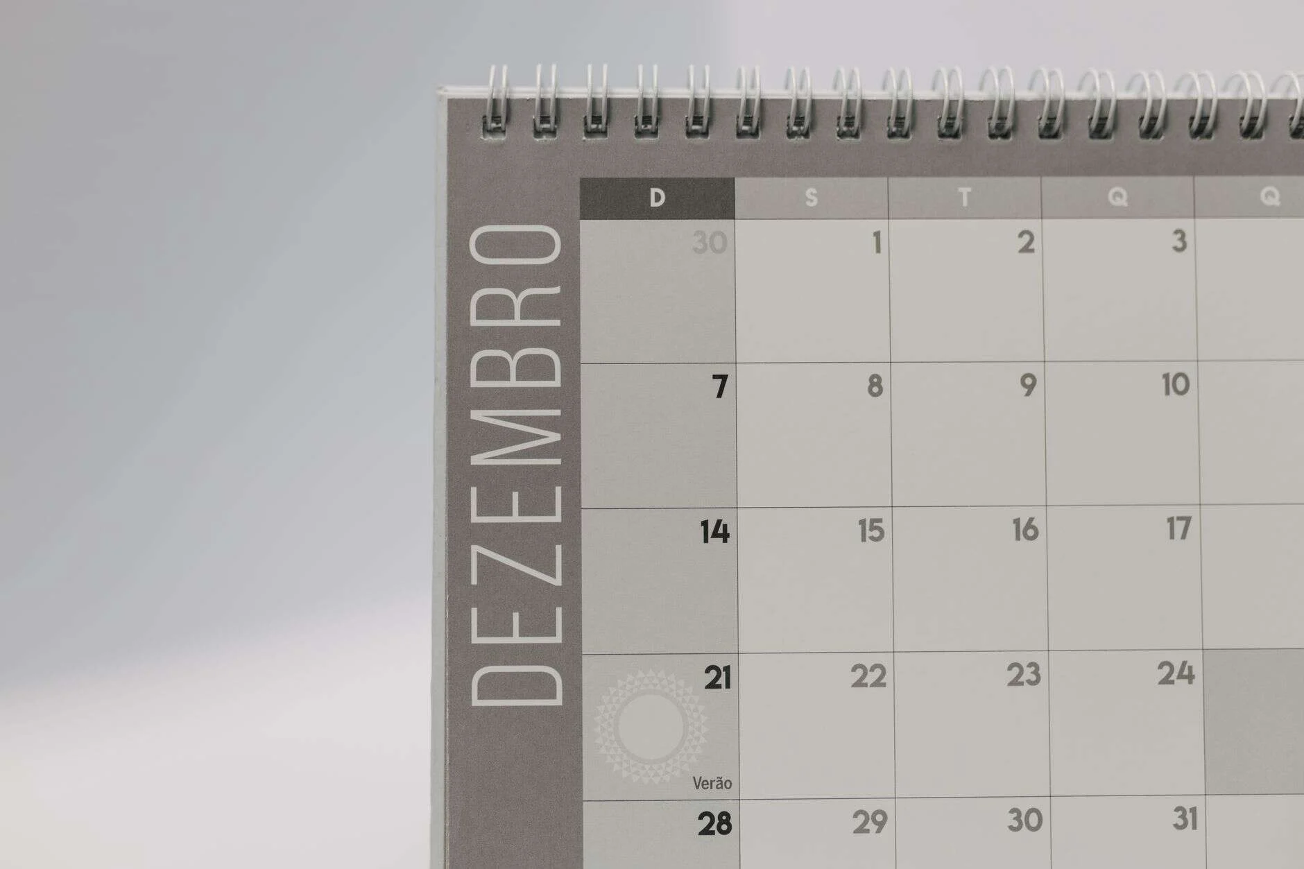 Calendario minimalista con la página de diciembre